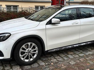 Mercedes GLA250