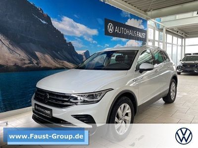Weiß Gebraucht 2022 VW Tiguan Elegance SUV | 34.850 € (Fairer Preis)