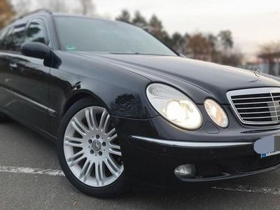 Gebraucht Mercedes E320 Elegance 224 PS (164 kW) 2005 Schwarz Kombi