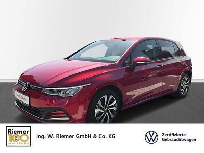Gebraucht VW Golf VIII Active 110 PS (80 kW) 2022 Rot Limousine