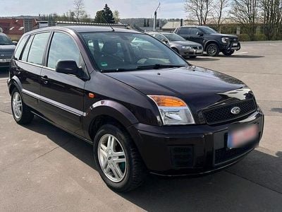 Occasion Ford Fusion 80 PK (58 kW) 2010 Rood Hatchback