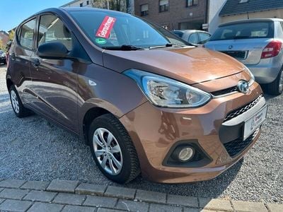 Braun Gebraucht 2016 Hyundai i10 Classic Kleinwagen | 5.650 € (Fairer Preis)