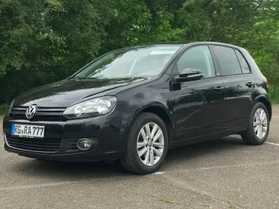 Gebraucht VW Golf VII 105 PS (77 kW) 2012 Schwarz Limousine