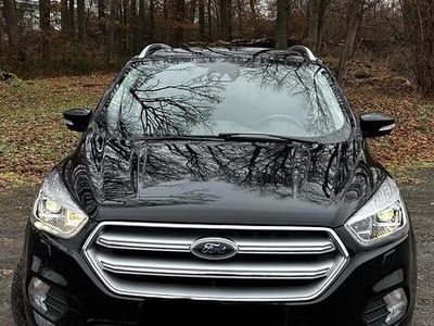 Schwarz Gebraucht 2018 Ford Kuga Titanium SUV | 14.500 € (Fairer Preis)