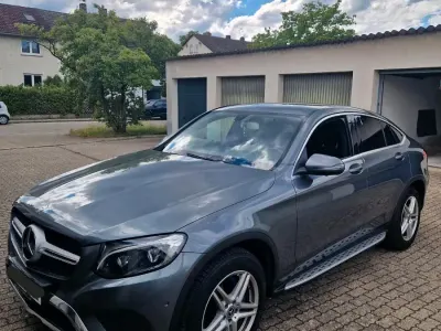 Gebraucht Mercedes GLK250 222 PS (163 kW) 2017 Grün SUV