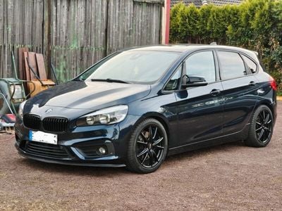 BMW 225