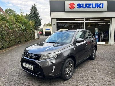 Neu Suzuki Vitara Club 129 PS (94 kW) 2025 Titan dark gray pearl SUV