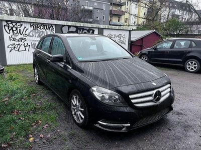 Mercedes B180