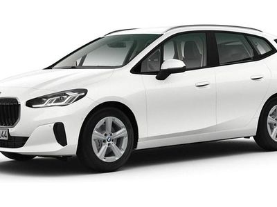 Weiß Gebraucht 2025 BMW 220 Active Tourer Luxury Line Van / Kleinbus | 31.035 € (Superpreis)