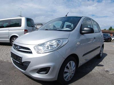 Gebraucht Hyundai i10 Classic 69 PS (50 kW) 2012 Silber Kleinwagen