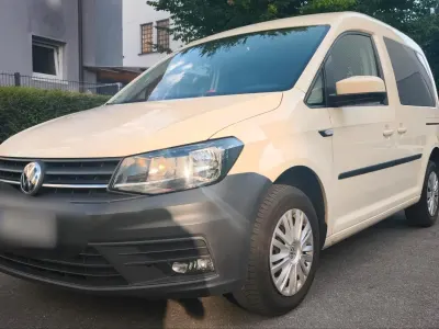 Gebraucht VW Caddy 102 PS (75 kW) 2018 Gelb Van / Kleinbus
