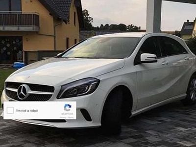 Gebraucht Mercedes A180 80 PS (58 kW) 2016 Weiß Limousine