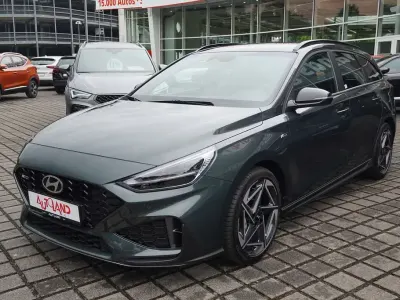Neu Hyundai i30 N Line 140 PS (102 kW) 2025 Grün Kombi