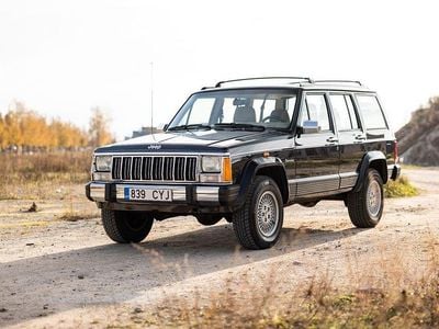 Gebraucht Jeep Cherokee Limited 178 PS (130 kW) 1996 Schwarz SUV