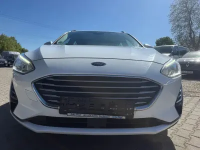 Gebraucht Ford Focus 120 PS (88 kW) 2019 Weiß Limousine