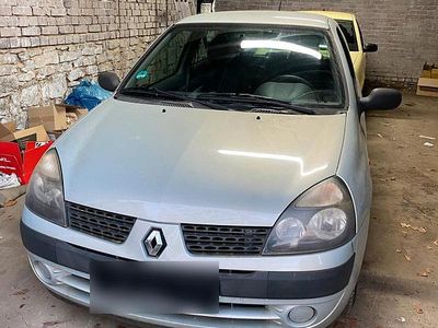 Gebraucht Renault Clio II 55 PS (40 kW) 2004 Kleinwagen