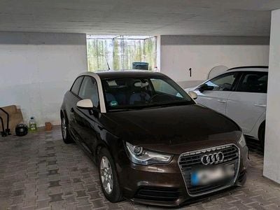 Gebraucht Audi A1 Attraction 86 PS (63 kW) 2011 Braun Kleinwagen