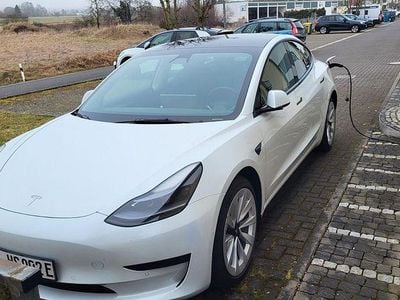 Gebraucht Tesla Model 3 RWD 239 kW (325 PS) 2022 Weiß Limousine