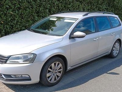Gebraucht VW Passat 140 PS (102 kW) 2011 Silber Kombi