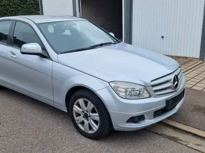 Gebraucht Mercedes C180 156 PS (114 kW) 2007 Grau Limousine