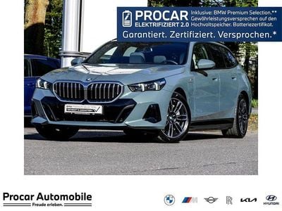 Gebraucht BMW 550e M Sport 489 PS (359 kW) 2025 Grün Kombi