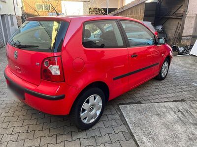Gebraucht VW Polo 64 PS (47 kW) 2004 Rot Kleinwagen