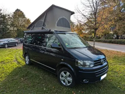 Gebraucht VW California Comfortline 179 PS (131 kW) 2010 Blau Van
