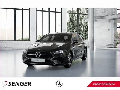 Gebraucht Mercedes CLA200 Shooting Brake 163 PS (119 kW) 2024 Schwarz Kombi
