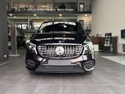 Gebraucht Mercedes V300 Avantgarde Edition 237 PS (174 kW) 2023 Van / Kleinbus