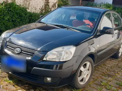 Gebraucht Kia Rio Spirit 111 PS (81 kW) 2005 Schwarz Limousine