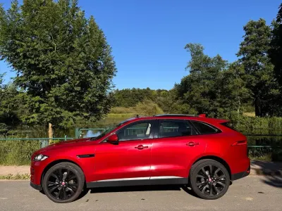 Gebraucht Jaguar F-Pace Prestige 179 PS (131 kW) 2017 Rot SUV