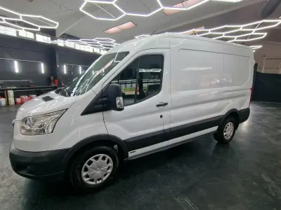 Gebraucht Ford Transit 155 PS (114 kW) 2016 Weiß Van