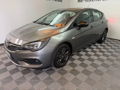 Gebraucht Opel Astra Design & Tech 131 PS (96 kW) 2021 Grau Limousine