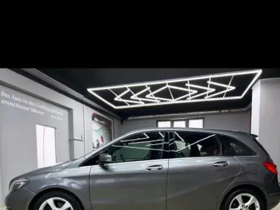 Gebraucht Mercedes B200 156 PS (114 kW) 2013 Silber Kleinwagen