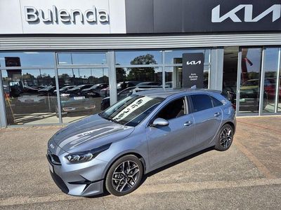 Second-hand Kia Ceed Style 140 CP (102 kW) 2025 Argintiu Hatchback