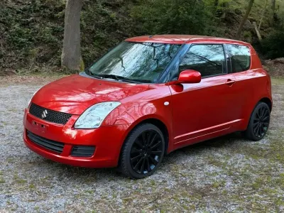 Gebraucht Suzuki Swift Club 94 PS (69 kW) 2010 Orange Kleinwagen