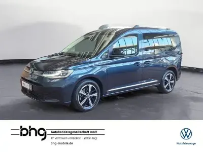 Gebraucht VW Caddy Style 122 PS (89 kW) 2022 Blau Van / Kleinbus