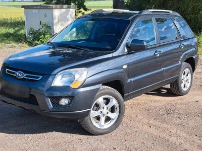 Gebraucht Kia Sportage EX 141 PS (103 kW) 2010 Grau SUV