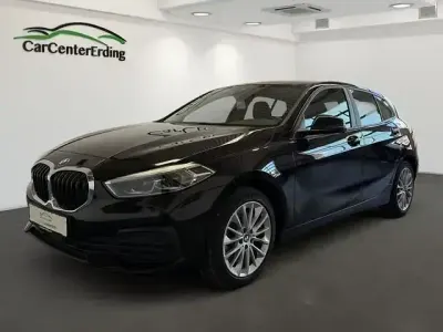 Gebraucht BMW 120 Advantage 190 PS (139 kW) 2023 Schwarz Kleinwagen