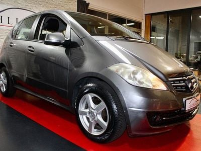Grau Gebraucht 2010 Mercedes A180 Limousine | 4.500 € (Fairer Preis)