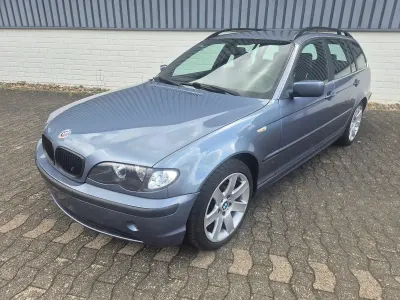 Gebraucht BMW 325 Sport Line 192 PS (141 kW) 2003 Blau Kombi