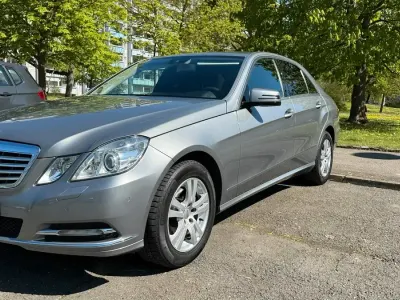 Gebraucht Mercedes E200 184 PS (135 kW) 2012 Silber Limousine