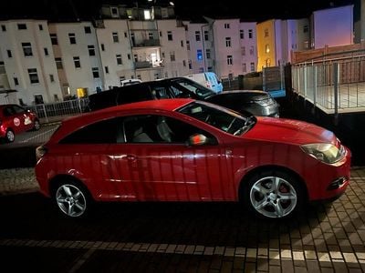 Rot Gebraucht 2005 Opel Astra GTC Kombi | 1.550 € (Fairer Preis)