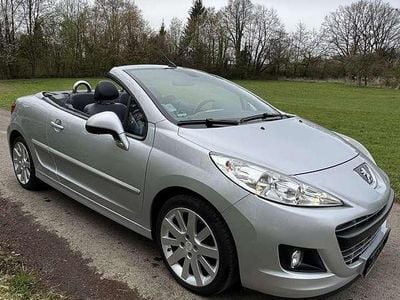 Gebraucht Peugeot 207 CC 156 PS (114 kW) 2013 Silber Cabrio