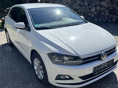 Gebraucht VW Polo Highline 95 PS (69 kW) 2018 Weiß Kleinwagen