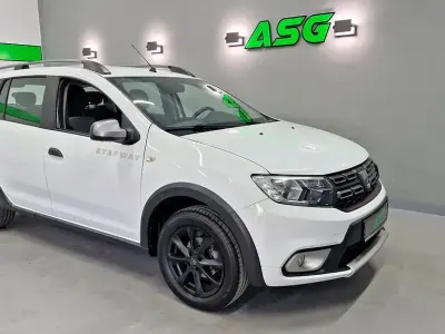 Gebraucht Dacia Logan Stepway 101 PS (74 kW) 2020 Weiß Kombi