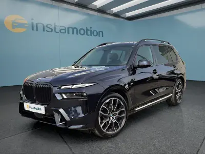 Gebraucht BMW X7 352 PS (258 kW) 2025 Schwarz SUV