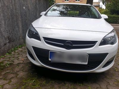 Gebraucht Opel Astra 110 PS (80 kW) 2014 Weiß Kombi
