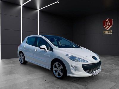 Gebraucht Peugeot 308 Platinum 163 PS (119 kW) 2011 Weiß Limousine