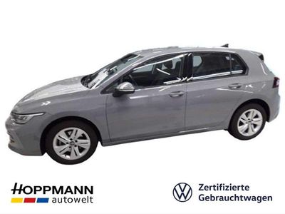 Grau Gebraucht 2024 VW Golf Life Limousine | 22.990 € (Guter Preis)